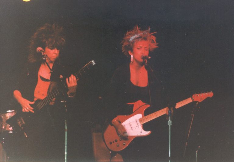 Betsy Q Photo/Video Album BetsyQ